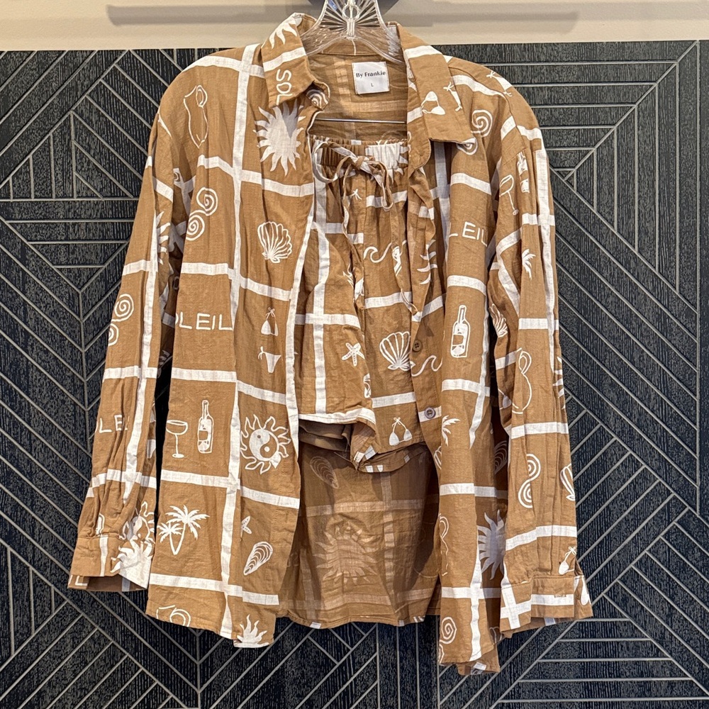 Brown and White Patterned Set